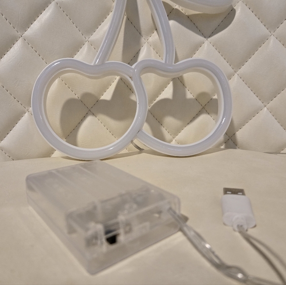 🍒 Custom Neon Cherry Sign - Picture 5 of 6